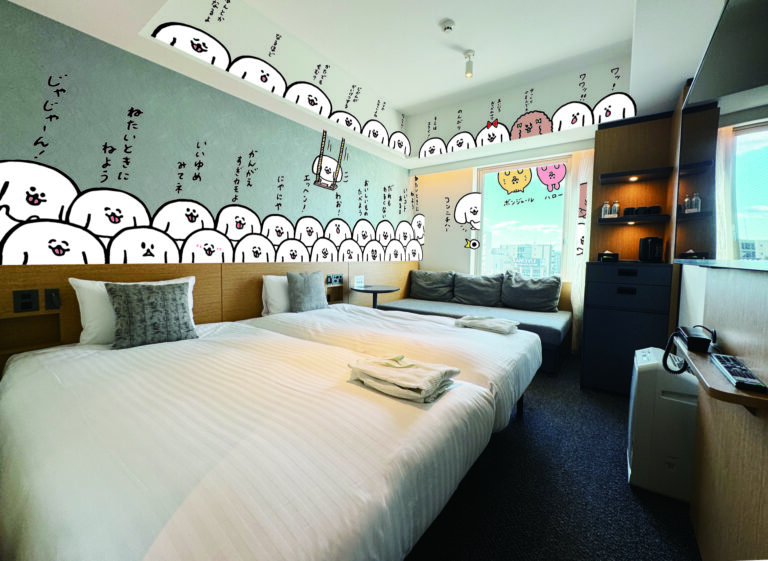 総フォロワー数80万人を超える福岡出身のクリエイター パントビスコ氏と初コラボ！人気キャラクター『犬のぺろち』が癒しと博多の魅力をお届けする『おかえり、ぺろちのお部屋へ』プラン【クロスライフ博多柳橋】のメイン画像