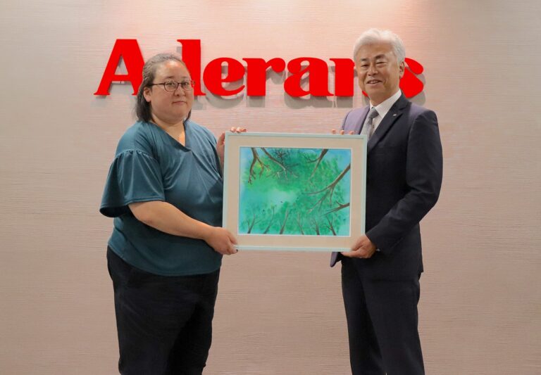 「2023パラアート TOKYO　第10回国際交流展」にて　「アデランス賞」受賞作品を本社で展示開始のメイン画像