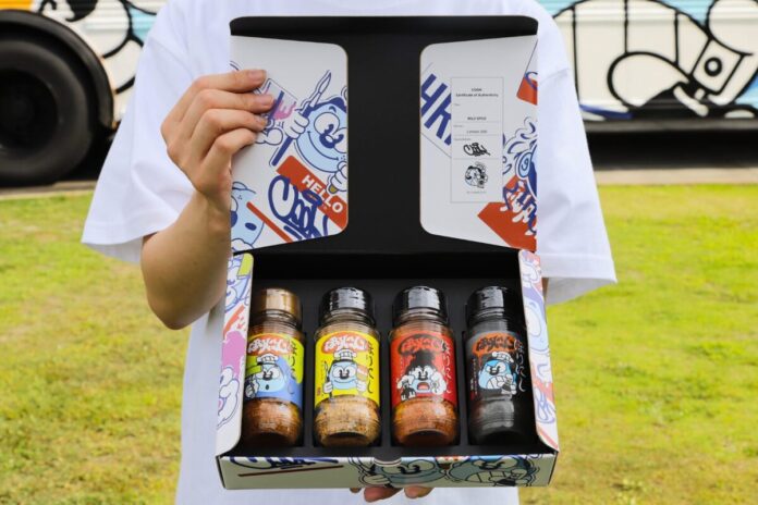 110273_78_main 「ほりにし Artist Collection」第3弾!アーティスト「COOK」氏とコラボレーションしたスパイスBOXやアパレル・グッズを7月25日(土)に発売。のメイン画像