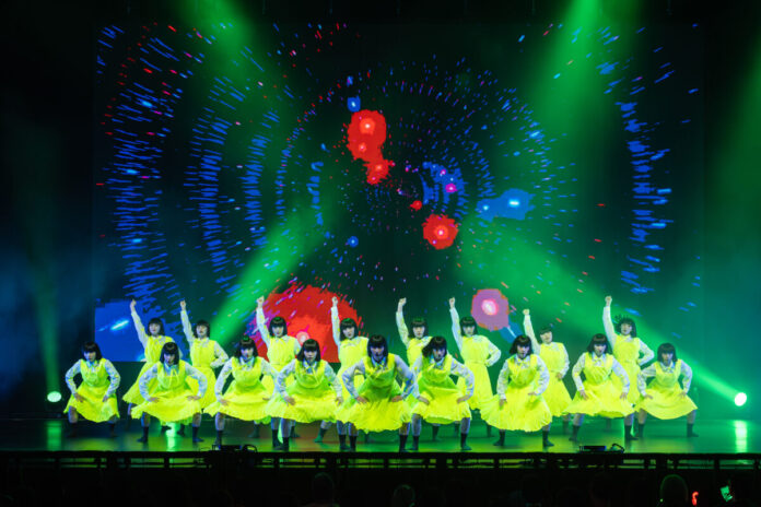 アバンギャルディ、モード学園の学生が制作した衣装をアジアツアーで着用のメイン画像