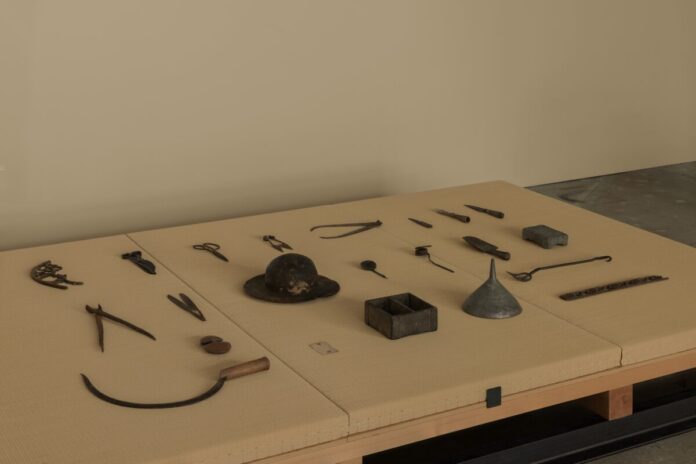 112044_7_main NEW AUCTIONが2026年3月15日に「古道具坂田」を通じて蒐集された品々からなるコレクションセールを開催のメイン画像