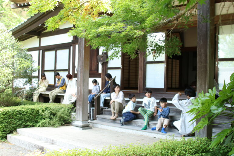 “生きている” をつくる親子のための新しい学び場『500 年の学校～おやこのためのフォルケホイスコーレ～』 町田市・簗田寺に開講のメイン画像