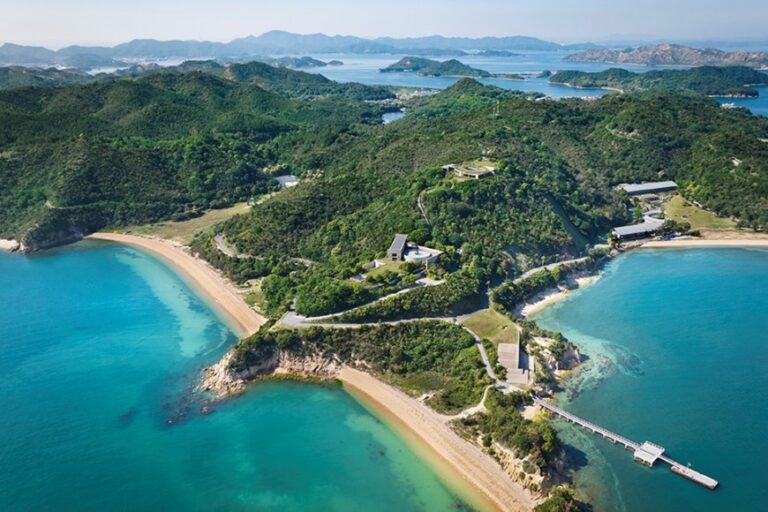 ベネッセ、モヤモヤを抱える大人へ　学びとアートで「自分の可能性」を再発見する旅を開催　瀬戸内海・直島で過ごす1泊2日の無料招待ツアー「よく生きる、を見つめる旅。– 直島リトリート –」のメイン画像