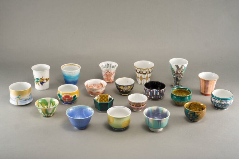 小松市、九谷焼作家20名による至高のぐい呑みコレクション「小松彩盃集」をふるさと納税返礼品として限定10セット公開 ― 人間国宝2名を含む豪華作家陣 ―のメイン画像