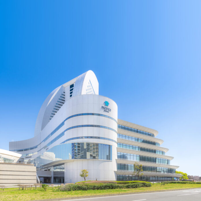 【パシフィコ横浜 開業35周年記念】大型墨象グラフィックアートのお披露目セレモニーを開催のメイン画像