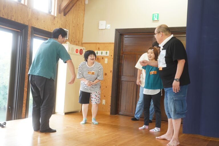 『個性は個性のままで』障害のある方とありのままに創る演劇作品発表会【江原河畔劇場へ⾏こう！プロジェクト ひょっこりシアター2024 演劇創作発表会『ひょっこり⼤作戦』】のメイン画像