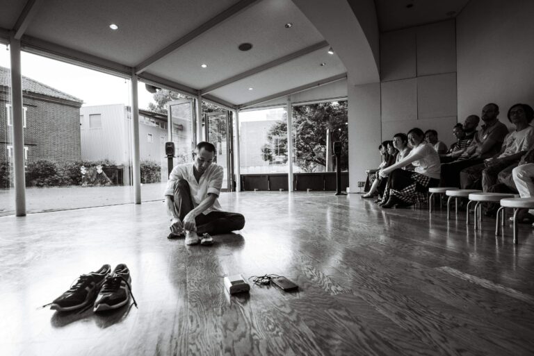 横浜赤レンガ倉庫１号館振付家 小㞍健太による活動がスタート！普段なかなか見られないダンス作品をつくるプロセスを一般公開。ワークショップやレクチャーも！のメイン画像