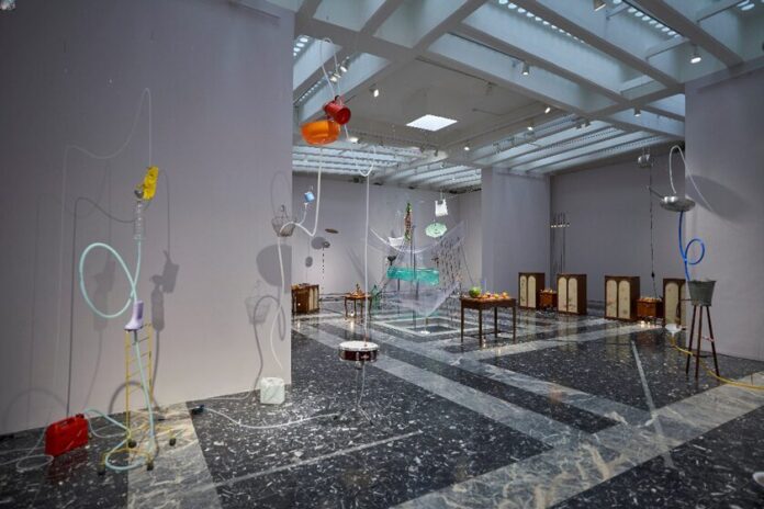 横浜美術館「毛利悠子　Recompose ― 第60回ヴェネチア・ビエンナーレ日本館帰国展」2026年7月24日（金）～11月23日（月・祝）のメイン画像