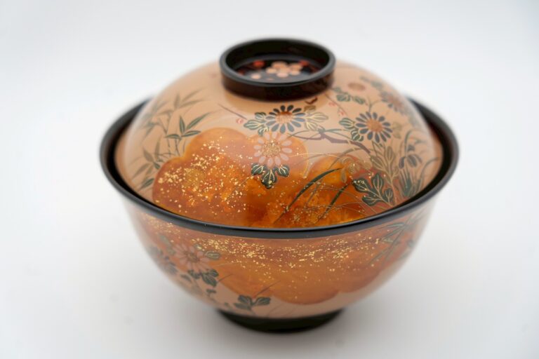 大正・昭和の名椀を展示販売「最盛期の輪島椀 デザイン、技術の魅力」 開催‬‭のメイン画像