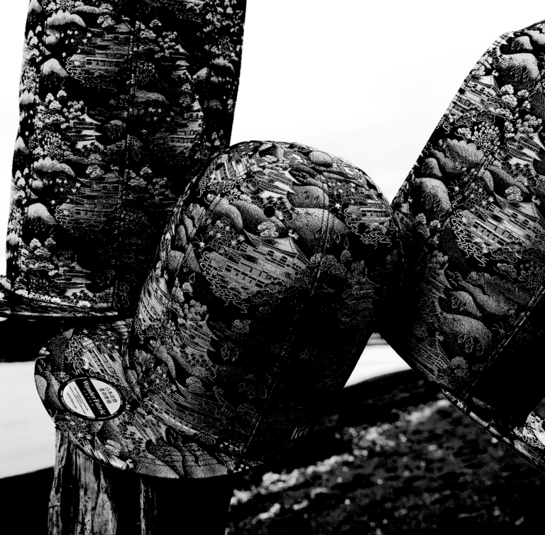 アップサイクルをコンセプトにしたヘッドウェアブランド W@nder Fabric® から、“日常にアート” をテーマにした唯一無二のアートキャップが登場！のメイン画像