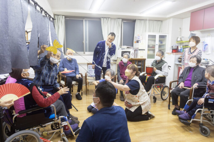 162456_8_main 「急がば、対話。」都内7拠点の福祉施設とアーティストが紡いだ、新たな表現と関係性。TURN LANDプログラム 2025年度の成果を公開。のメイン画像