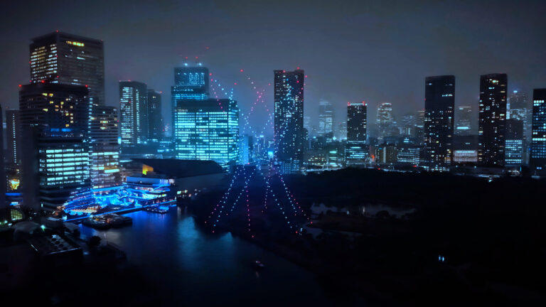 “Happy Birthday”を竹芝の夜宙にーー。アゲハライドがドローンで届ける音楽と光の芸術『LIGHTDANCe』でプライベートメッセージサービスを開始のメイン画像