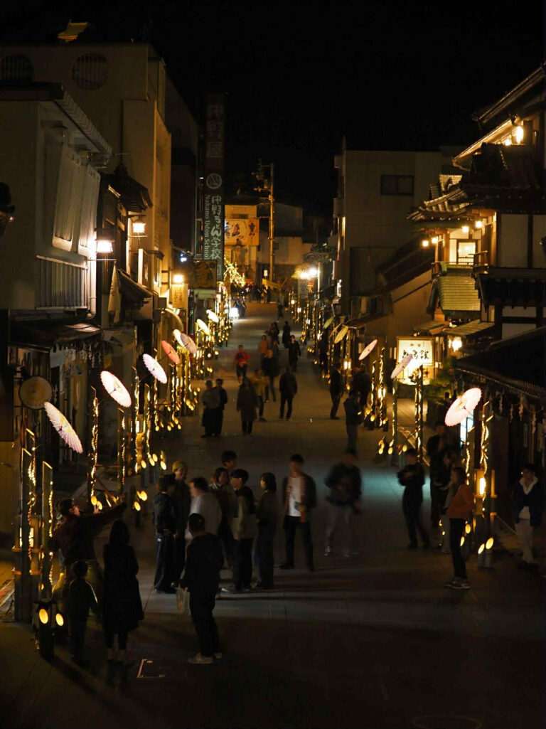 金刀比羅宮表参道を幻想的な「竹あかり」でライトアップ・琴平山博覧会「琴平×まんのう 竹あかりプロジェクト」11月9日～12月25日開催のメイン画像