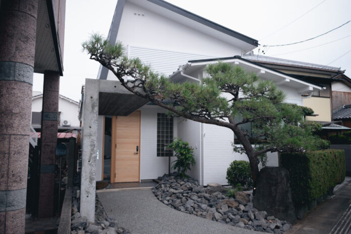 空き家を再生し、ホテルの価値を地域へ。伊勢宮町ホテル、分散型ホテルをさらに拡大のメイン画像