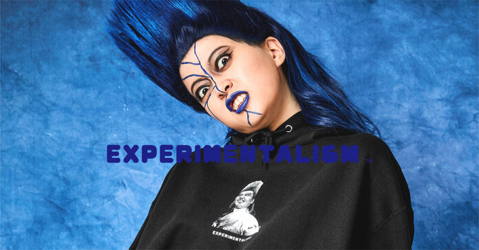 レジェンドヒールプロレスラー「ブル中野」とコラボレーションした、エクスクルーシブのカプセルコレクションをリリース。イメージビジュアルは、マルチクリエイター「マツヤマイカ」をゲストアーティストに。のメイン画像