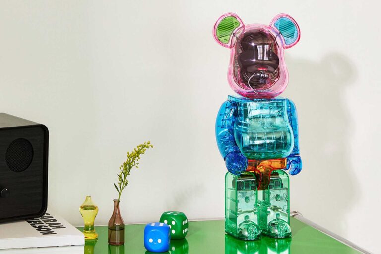 【MoMA Design Store】BE@RBRICK AUDIO 400％ Portable Bluetooth® Speakerが、MoMAオリジナルの鮮やかなカラーブロックで登場！のメイン画像