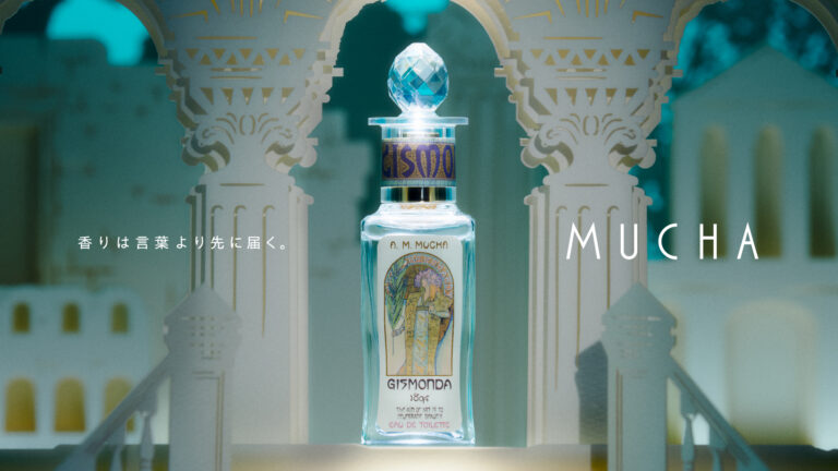 【MUCHA(ミュシャ)】はじまりの季節にふさわしいフレグランスが新ボトルで登場！ミュシャの名を世に知らしめたことで有名なポスター『ジスモンダ』からインスパイアされたコレクションを新発売のメイン画像