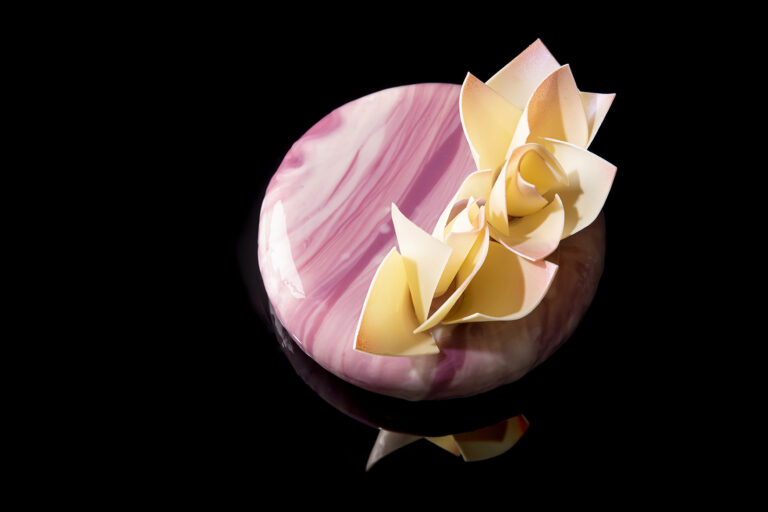 【ザ・プリンスギャラリー 東京紀尾井町】クリスマスケーキのご予約を10月1日よりスタート テディベアやアート、ヴィーガンをテーマに感謝の気持ちをお届けのメイン画像