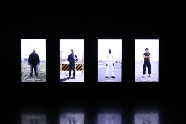 多国籍美術展・「 わたしたちはみえている - 日本に暮らす海外ルーツの人びと - 」のサブ画像2_高山明《バベル – 都市とその塔》（2016）　展示風景：東京藝術大学千住キャンパス（2020）