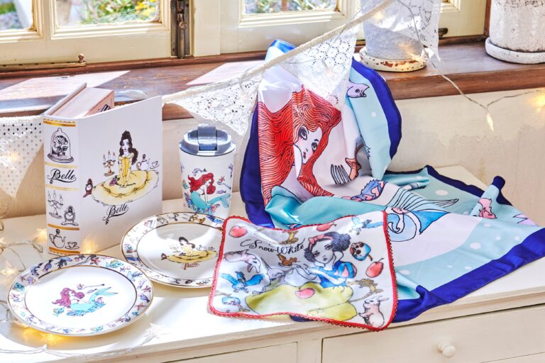 新コレクション「Disney ARTIST COLLECTION by Aquirax Uno」ディズニープリンセスデザインのアイテムを1月25日（火）より順次発売のメイン画像