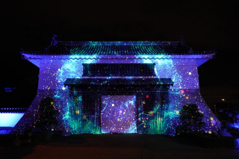 一旗プロデュース「岡崎城大手門 プロジェクションマッピング」の公式記録動画を公開。徳川家康生誕の地・岡崎城の大手門で史上初の豪華絢爛なプロジェクションマッピング。のメイン画像