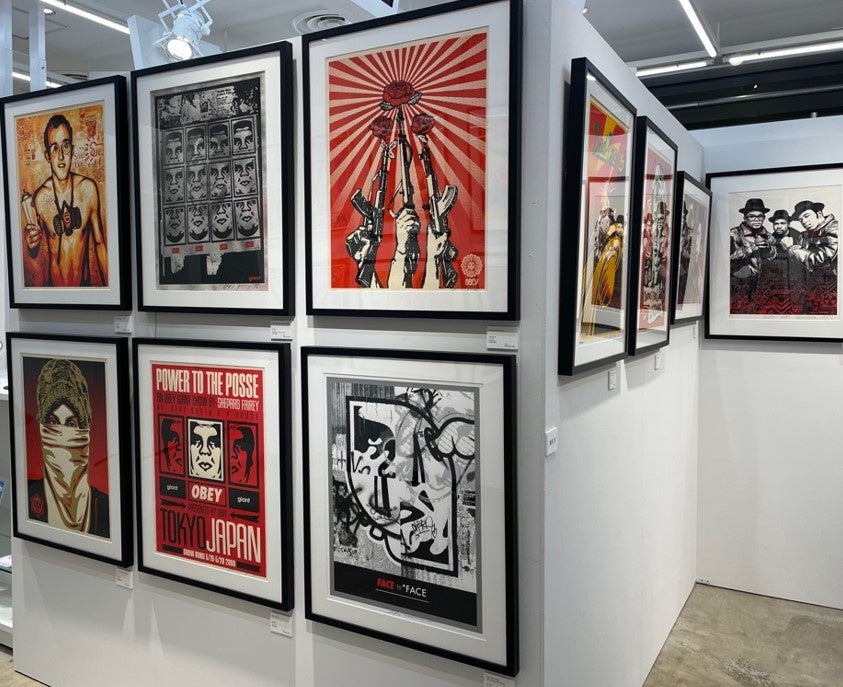 【アート展開催】第３弾として、グラフィティ・レジェンド、OBEY GIANT= Shepard Fairey作品展が本日よりスタート。＜6月9日(木)から6月20日（月）（※入場無料）＞のサブ画像2_2007年6月ニューヨークにあるロウブロウ・ポップシュルレアリスムのギャラリーで有名なジョナサン・リヴァイン・ギャラリーで個展『E Pluribus Venom』を開催した時のシルクスクリーンの作品も展示中。