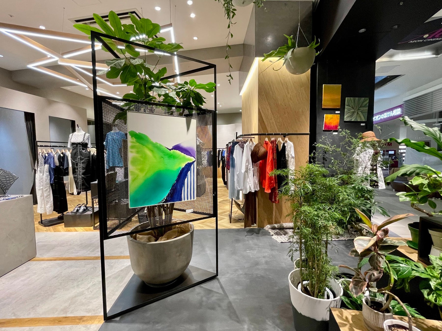 Casieがアパレル店舗のアートをキュレーションJEANASIS大高店 6月17日グランドオープンのサブ画像4