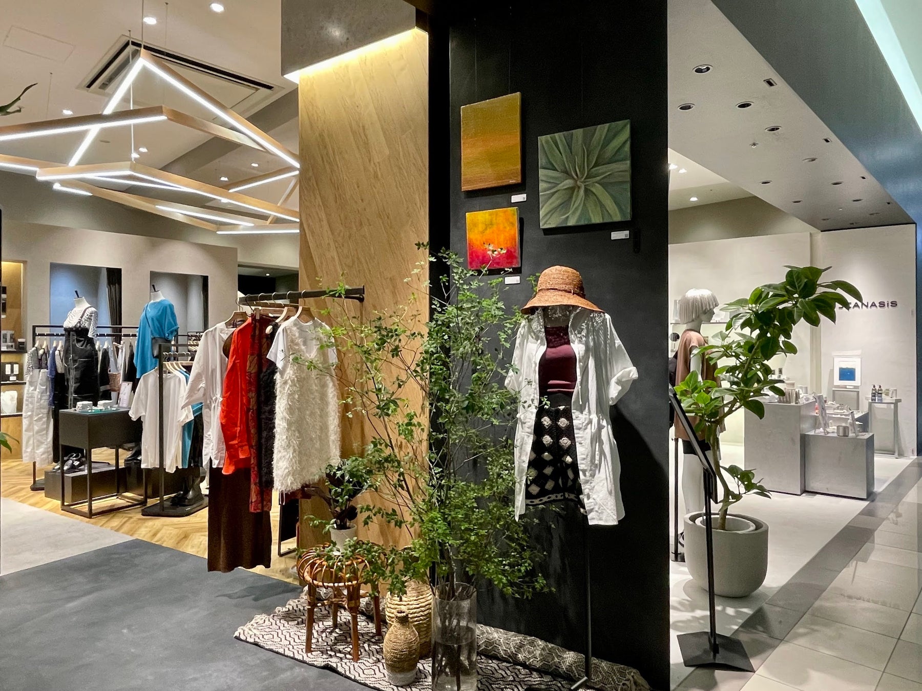 Casieがアパレル店舗のアートをキュレーションJEANASIS大高店 6月17日グランドオープンのサブ画像6