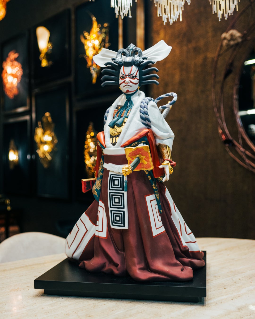 リヤドロ、ミラノサローネ国際家具見本市にて、最新のシャンデリア作品を展開のサブ画像4_「JAPAN-KABUKI」