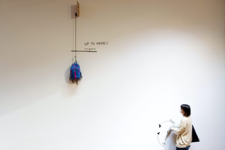 飯川雄大 デコレータークラブ 同時に起きる、もしくは遅れて気づく｜2022.7.30 - 2023.4.2のメイン画像