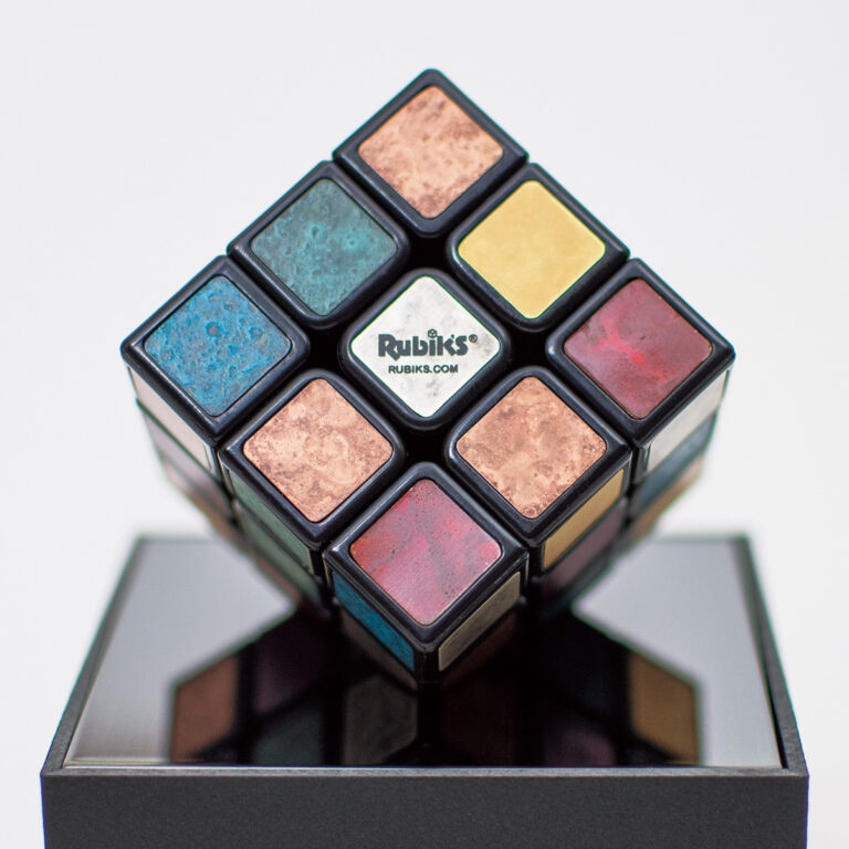 ルービックキューブと日本の工芸が融合回して・飾ってお楽しみいただけますのメイン画像