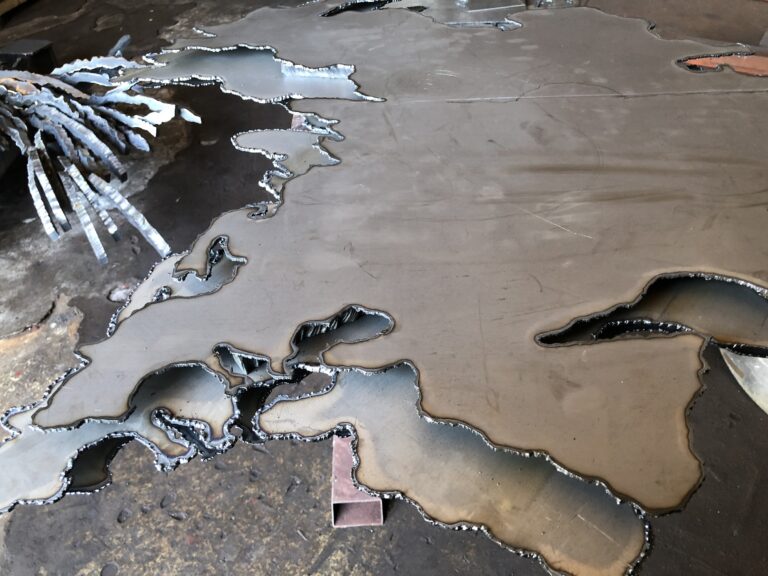 環境芸術家の八木マリヨと現代アーティストの八木夕菜による二人展『地殻を辿る』　銀座 ポーラ ミュージアム アネックスにて9月16日 (金)から開催のメイン画像