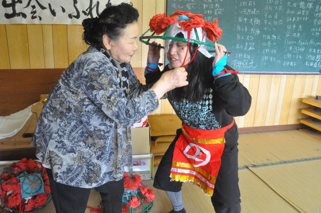 持続可能な「創造的復興」の実現を目指す「三陸国際芸術祭2022」が開催決定！のサブ画像5_▲アーティストと地域の人々との交流