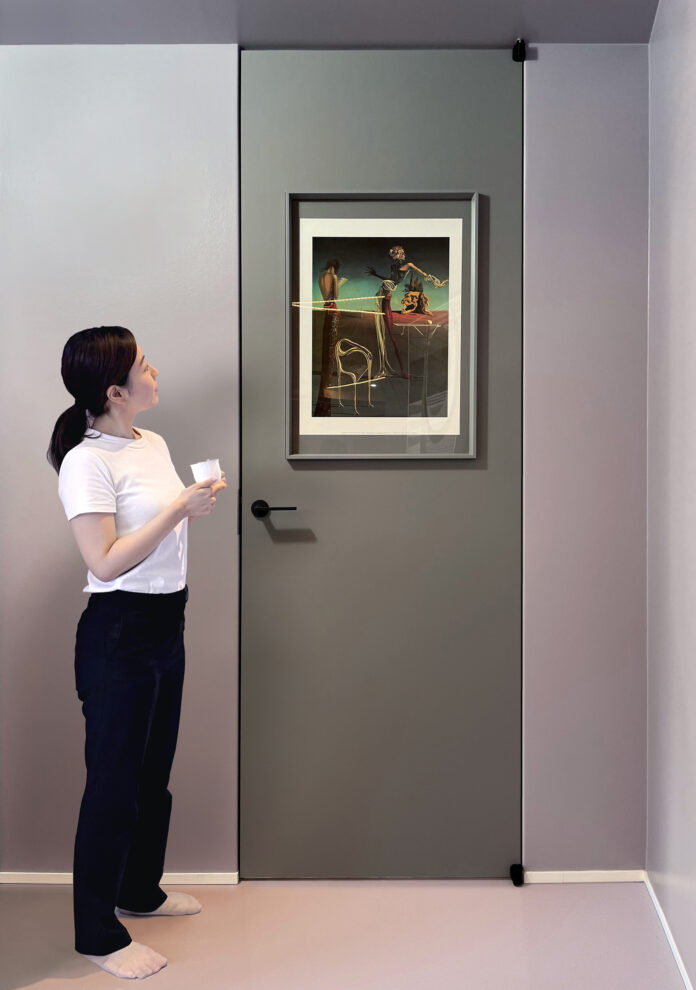 絵画を飾れる室内ドア「GALLERIA（ガレリア）」を2022年8月発売のメイン画像