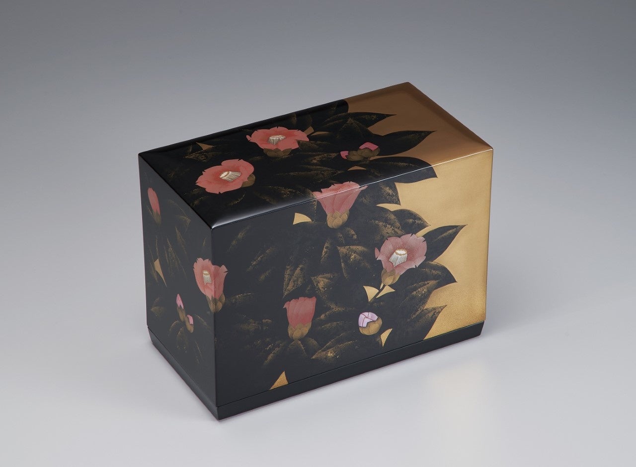 日本工芸の技と美が集結する公募展「第69回 日本伝統工芸展」を日本橋三越本店で9月14日（水）より開催。多彩なイベントで伝統工芸の今を体感。のサブ画像3_【漆芸】 蒔絵箱「凛花」(まきえばこ「りんか」) 田中義光