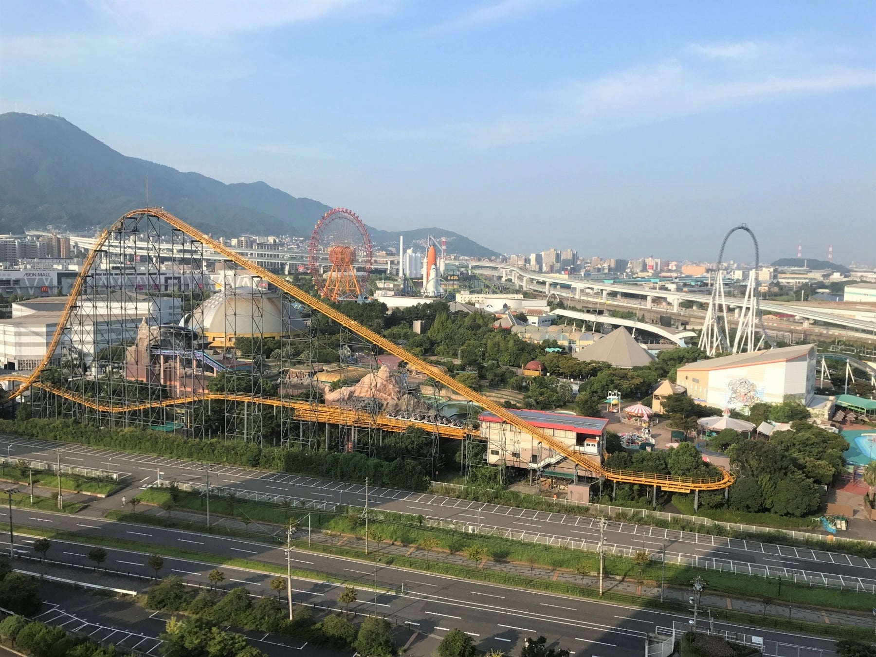 ［九州産業大学×株式会社クォーターズ］産学連携アートプロジェクトによる北九州市八幡東区の街づくりのサブ画像1_宇宙をテーマにした「スペースワールド」