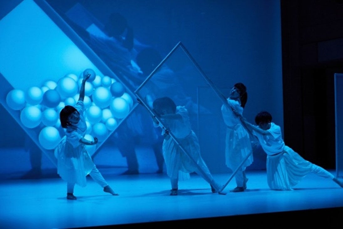 大阪芸術大学 アートサイエンス学科主催 Rhizomatiks × ELEVENPLAY × Kyle McDonald“discrete figures 2022version”が10月に待望の再演のサブ画像2_photo by Tomoya Takeshita