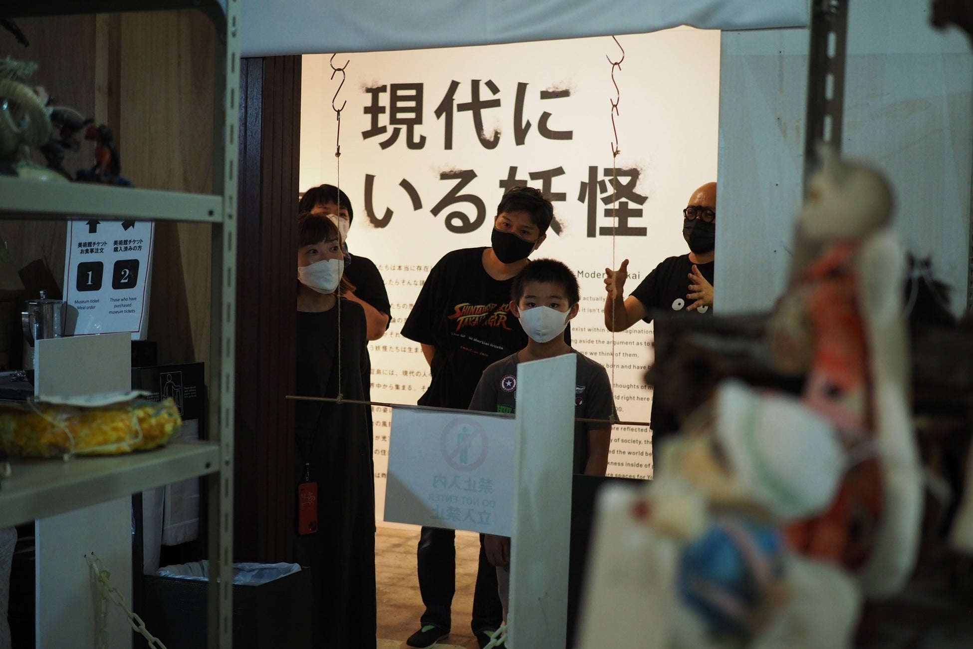 妖怪美術館が想像を超える新作を募集！累計1000点の所蔵をめざす、第6回妖怪造形大賞のサブ画像7_バックヤードにもたくさんの作品が出番を待っています。