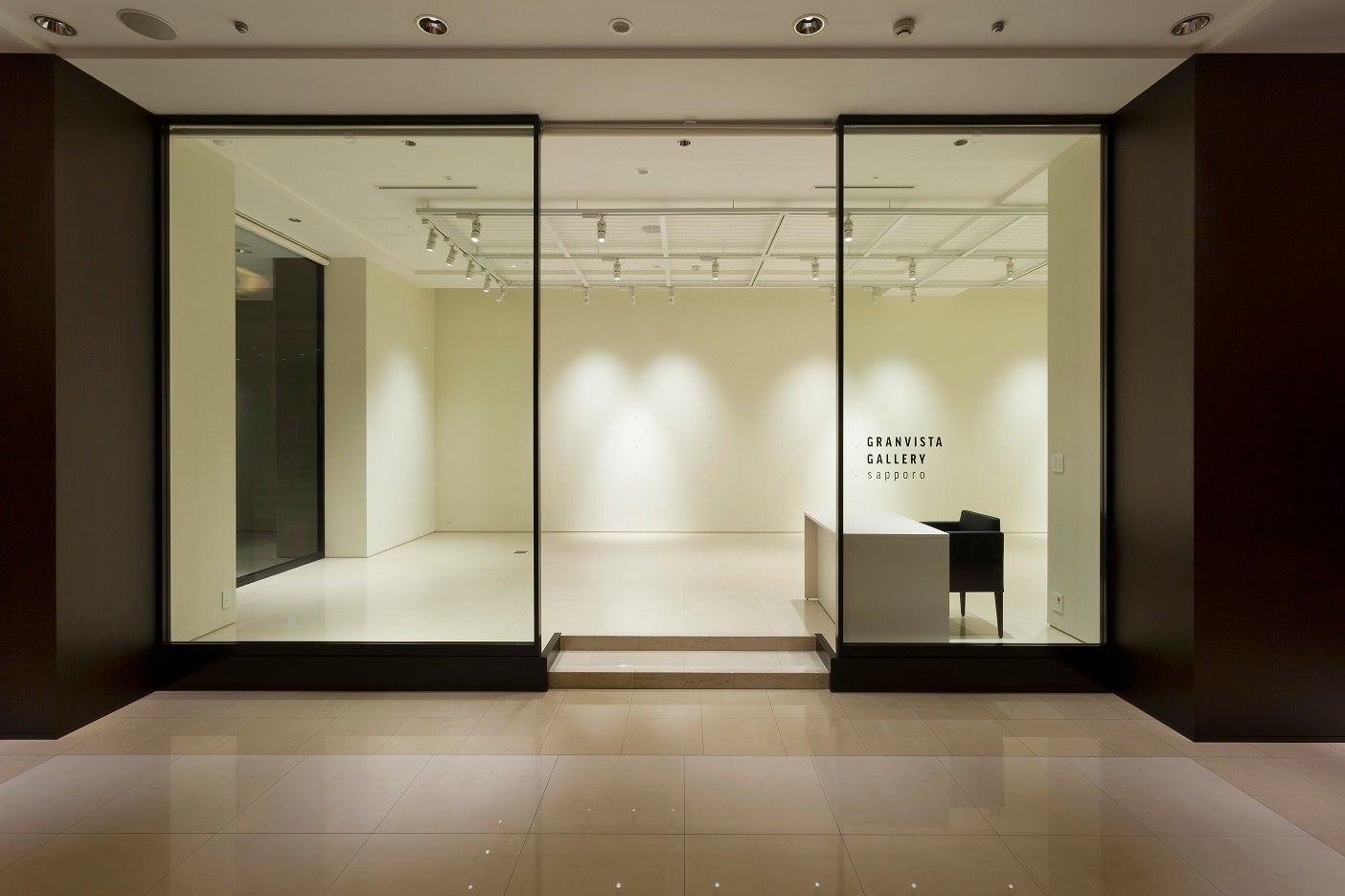 【札幌グランドホテル】「床ヌブリ展-木に宿るカムイたち」展 開催　2022年10月3日（月）～10月31日（月）のサブ画像2
