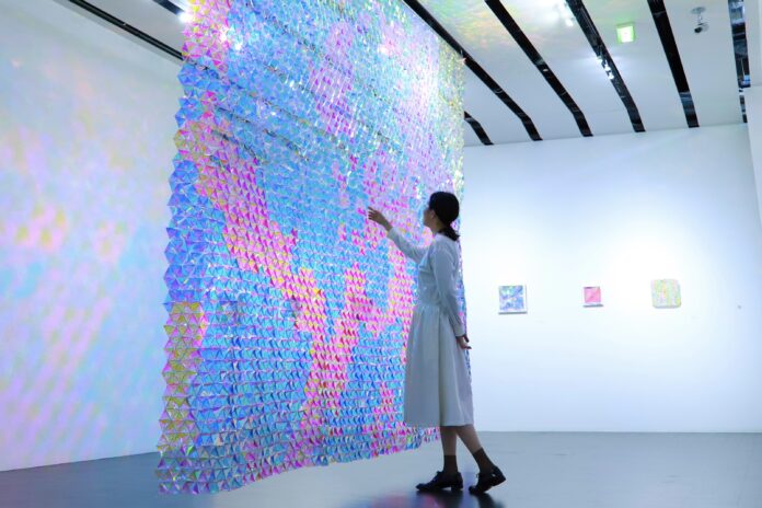 超立体の世界が織りなすシュールな光の体験｜小川剛個展が銀座で開催のメイン画像