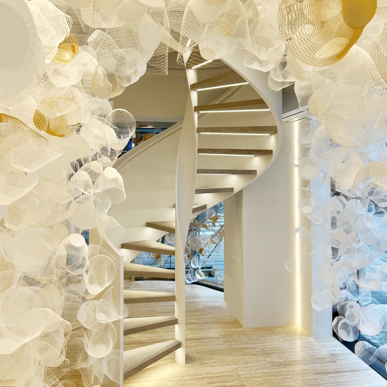 インスタレーション「ある空間の揺籃」展示開始、分子ラボのリアル店舗「Maison one 銀座店」にてのサブ画像2