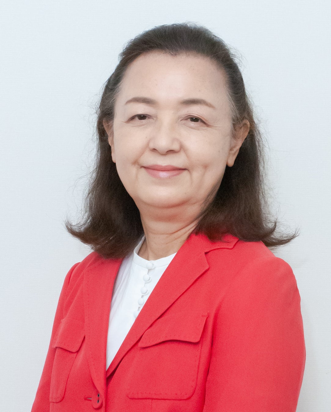 山田五郎さん、「大人の塗り絵」コンテスト審査員に就任決定！　第17回大会(2022/12/1締切)からのサブ画像3_サクラアートミュジアム主任学芸員　清水靖子さん©小原太平