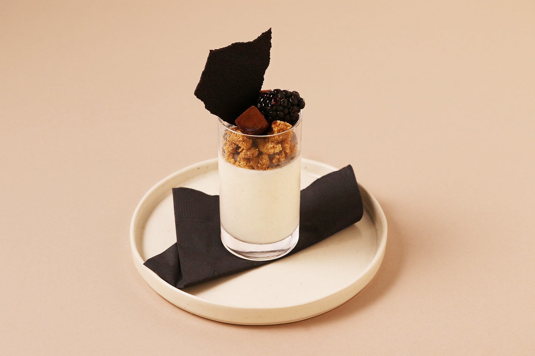 「ヴァロットン―黒と白」 三菱一号館美術館 Café 1894タイアップメニューを10月29日（土）から会期中限定販売のサブ画像2_ランチタイムタイアップデザート： ジャポニスム