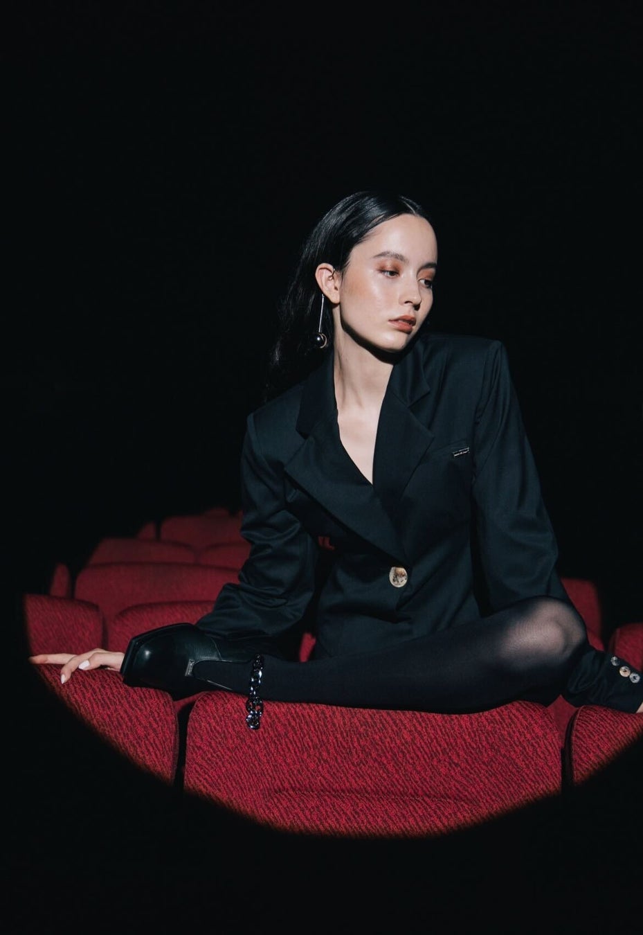 MIKAGE SHINとSONSHINBALが共に創り出すLOOK BOOK「Theater」10月17日公開のサブ画像2