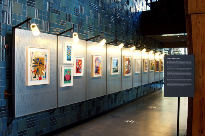 柚木沙弥郎 & Alexander Kori Girard 二人展「East Meets West」エースホテル1階ロビーギャラリーにて開催中！のメイン画像