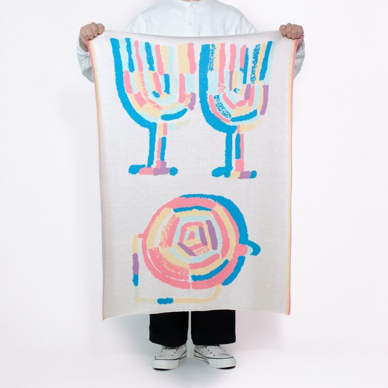 FAVORRIC（フェイバリック）の「アートブランケット」が、ananトレンド大賞2022に選出！今年の流行りモノとして紹介！のメイン画像