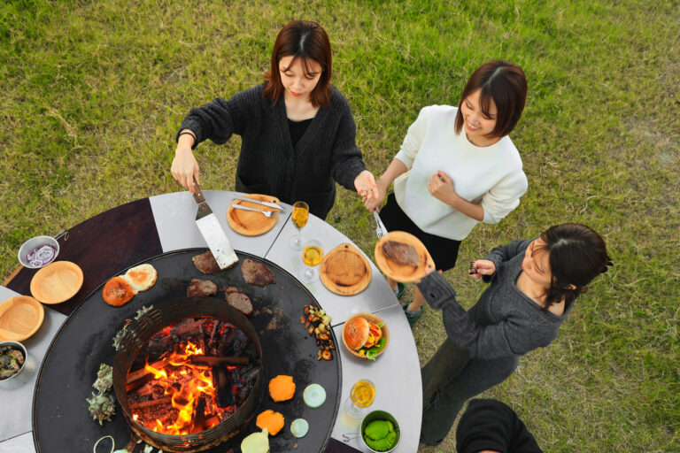 アウトドアコミュニケーションブランド “ HEAVY CAMP ” から スタンディング焚き火台　　“ Lo ”　発売（国際特許出願済）のメイン画像