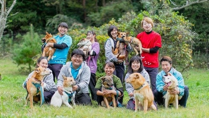 犬が自分のおしっこでアートを制作⁉保護犬の認知向上を目指す保護犬プロジェクトから保護犬アート集団「バークシー（Barksy）」誕生のサブ画像7