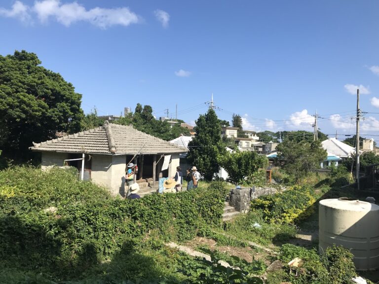 「うるまシマダカラ芸術祭2022」開催。海中道路がつなぐ沖縄の島々を舞台に、約40組のクリエイターが”シマダカラ”を表現！11/25(金) ～ 12/4(日)のメイン画像