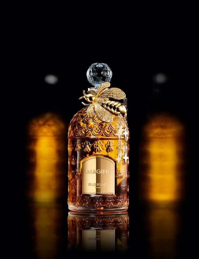 【ゲラン】ホリデーシーズンを祝福する、数量限定フレグランス〈ビーボトル クリスマス エディション〉が登場のサブ画像1